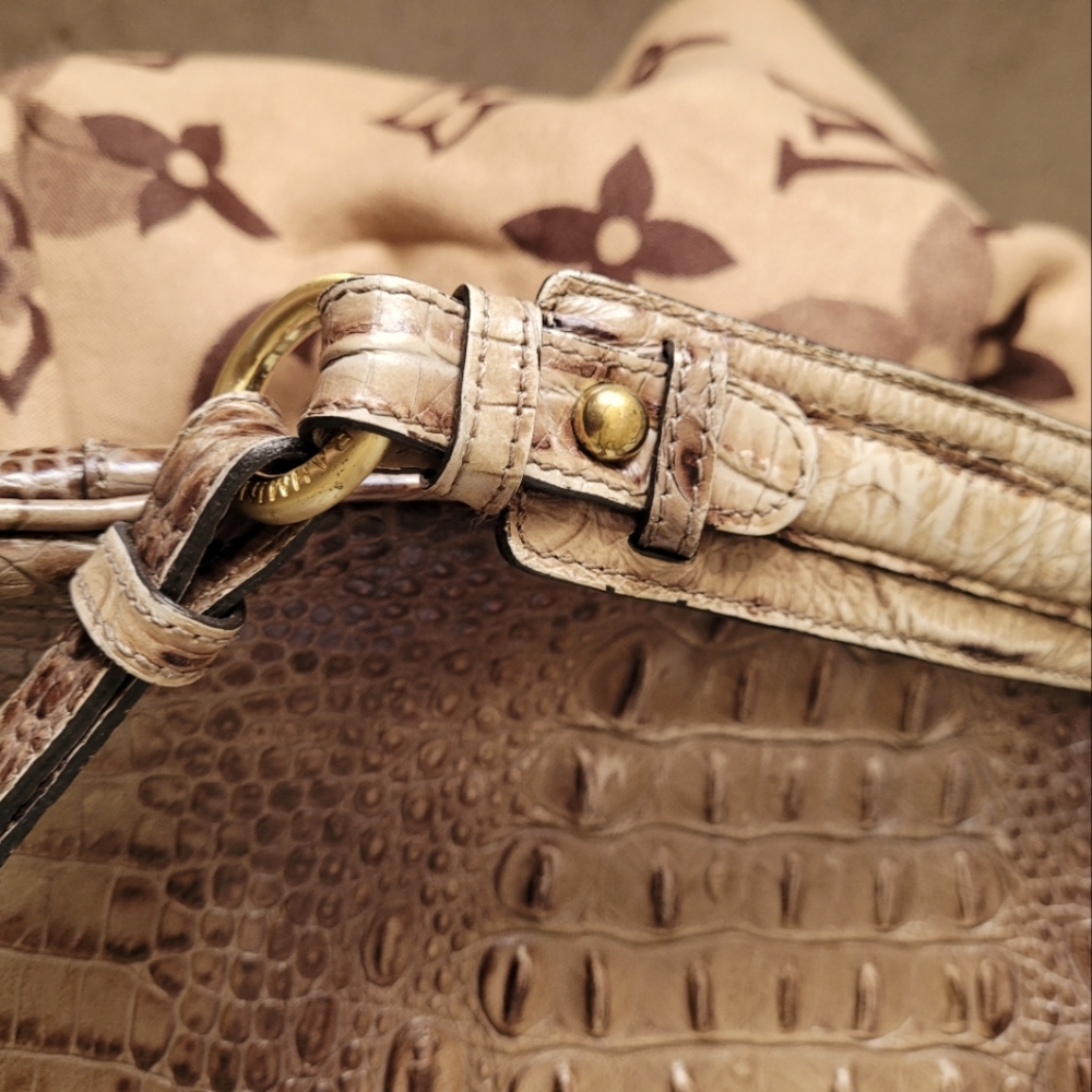 Brahman purse